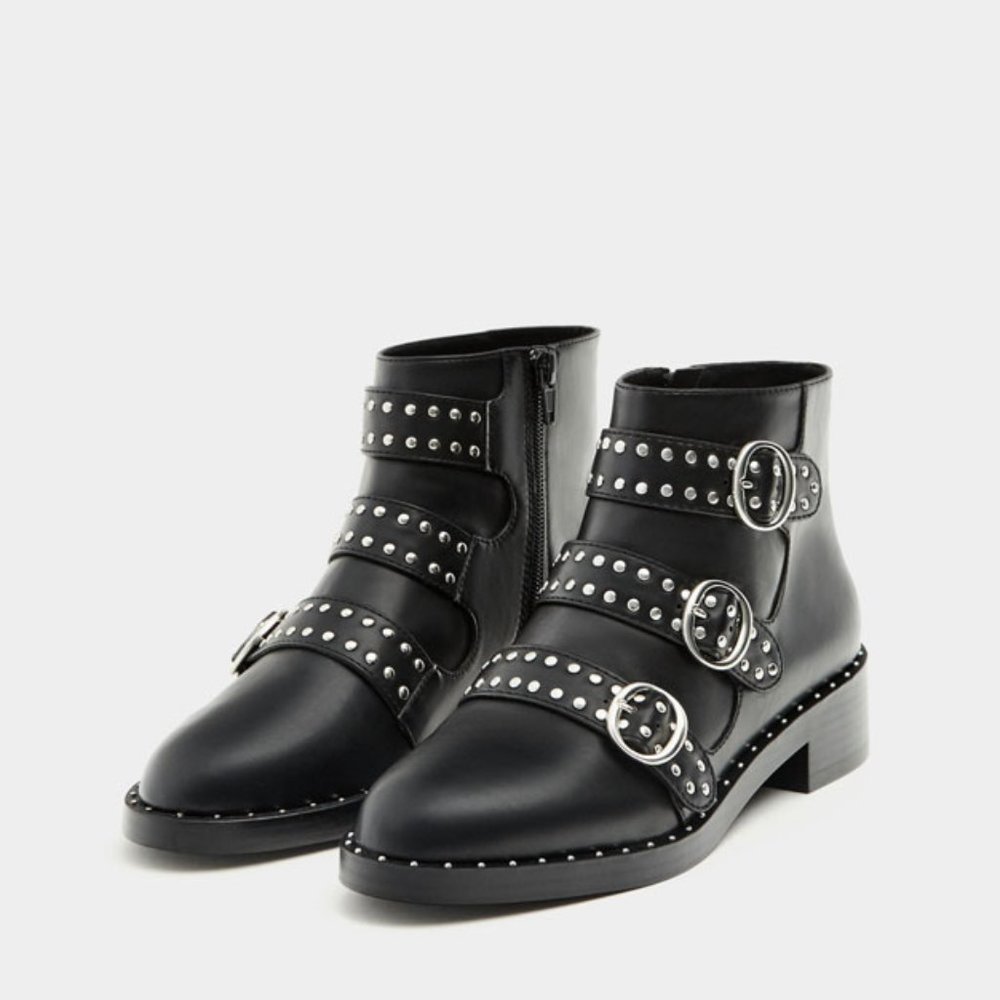 Pull and Bear Faux Leather Western Style Boots